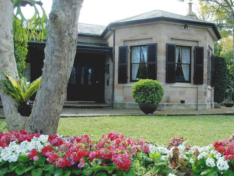 Carisbrook House