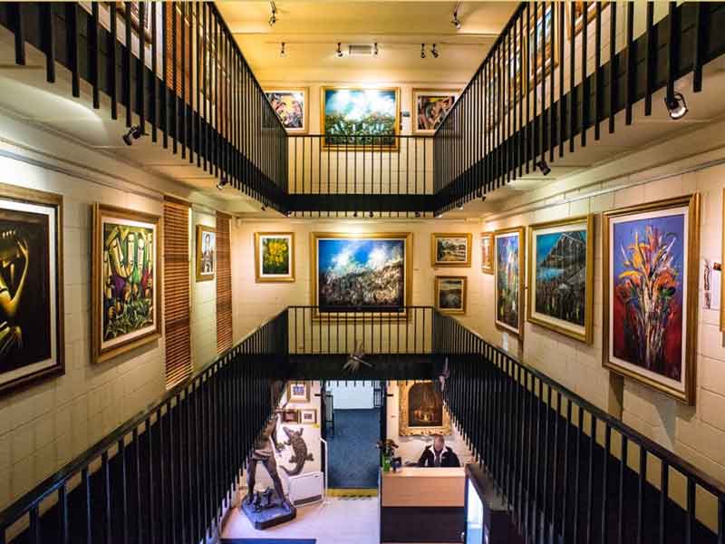 Pro Hart Gallery
