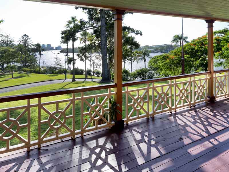 Newstead House